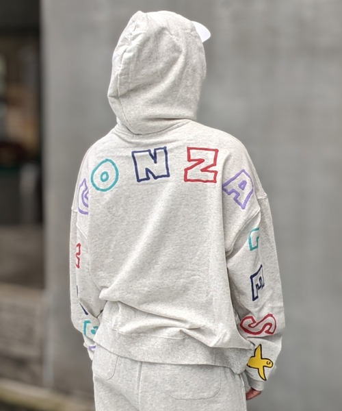 Mark Gonzales(マーク・ゴンザレス)の「MARK GONZALES ART WORK/マークゴンザレス【web限定】マルチカラー発泡ロゴZIPパーカー(パーカー・メンズ・ブラック/ブルー系/アッシュグレー・MEDIUM/X-LARGE/LARGE)」の15枚目の写真