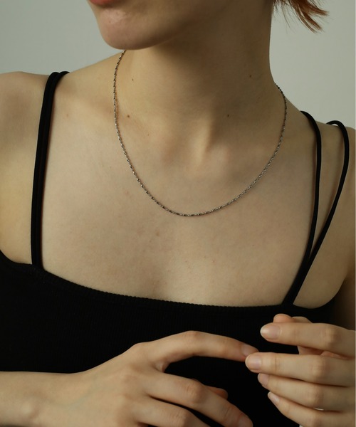ORLEAN（オルレアン）の「金属アレルギー対応 ニュアンスデザインチェーンネックレス サージカルステンレス（ネックレス・レディース・ゴールド/シルバー・フリー）」の8枚目の写真