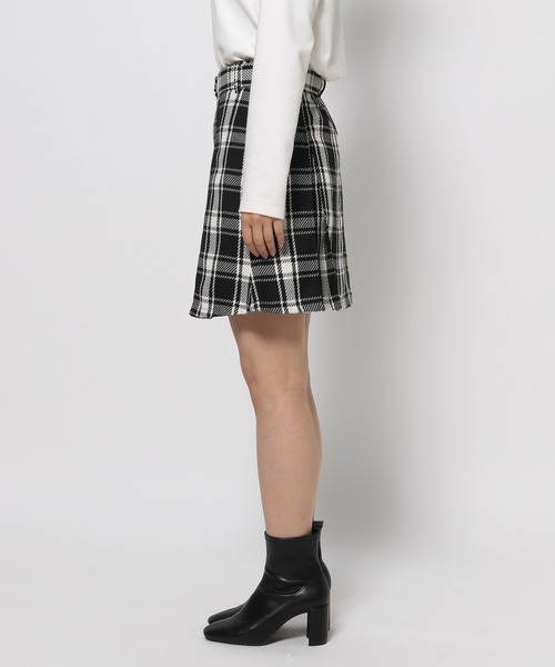 mysty woman（ミスティウーマン）の「アソートBOXタックミニスカート 989082（スカート・レディース・ブラック系その他/グリーン系その他/チャコールグレー・FREE）」の11枚目の写真