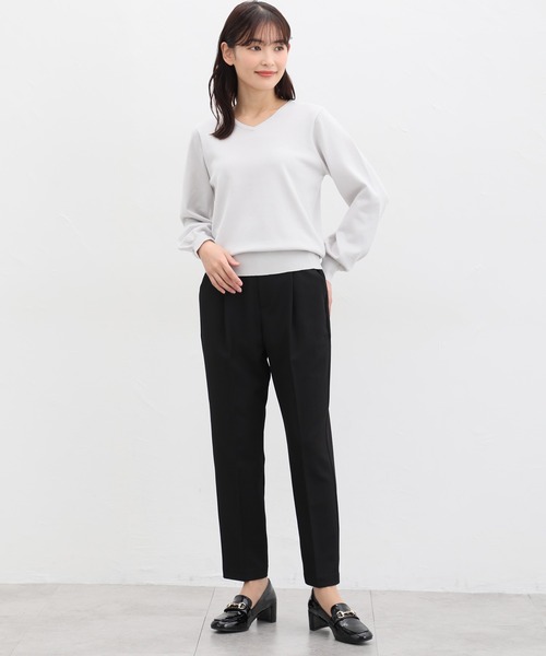 Honeys(ハニーズ)の「しわになりにくい 洗える 美ージーテーパードパンツ(スラックス・レディース・ブルー系その他/ブラック/ダークネイビー/グレイッシュベージュ/アイボリー/ピンク/ミント・3L/M/L/LL/S/SS)」の11枚目の写真