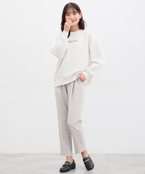 Honeys(ハニーズ)の「しわになりにくい 洗える 美ージーテーパードパンツ(スラックス・レディース・ブルー系その他/ブラック/ダークネイビー/グレイッシュベージュ/アイボリー/ピンク/ミント・3L/M/L/LL/S/SS)」の21枚目の写真