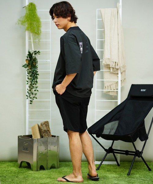 Quiksilver(クイックシルバー)の「【ムラサキスポーツ限定】QUIKSILVER/クイックシルバー 水陸両用Tシャツ/ラッシュガード/半袖Tシャツ オーバーサイズ UVケア QLY241633M(Tシャツ/カットソー・メンズ・ホワイト/カーキ/ブラック・L/M/XL)」の21枚目の写真