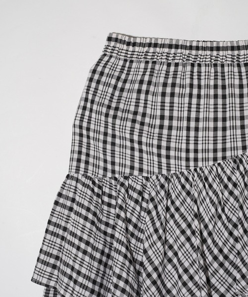 MILKFED.(ミルクフェド)の「PLAID TIERED SKIRT(スカート・レディース・ブラック/レッド/ライトブルー・ONE SIZE)」の8枚目の写真