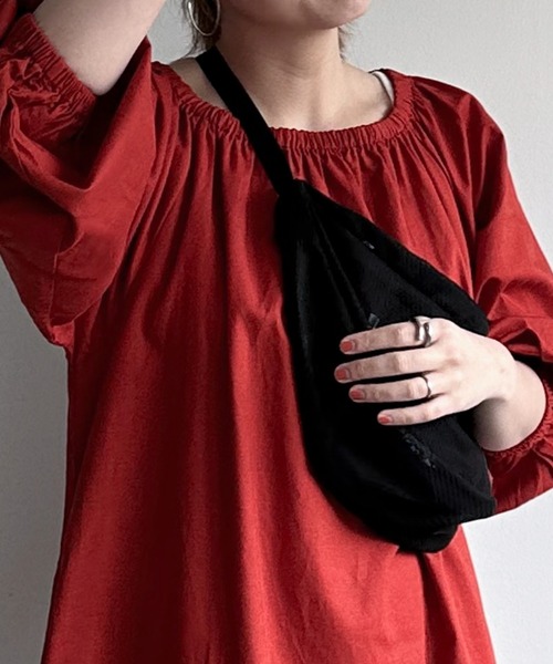 Doux archives（ドゥアルシーヴ）の「[コントロールフリーク]メッシュハーフムーンショルダー（ショルダーバッグ・レディース・ブラック/アイボリー・FREE）」の22枚目の写真