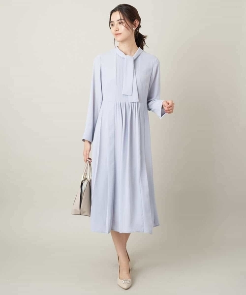 a.v.v(アーヴェヴェ)の「【洗える/帯電防止】ボウタイプリーツワンピース(ワンピース・レディース・ネイビー/ベージュ/ブラック/ライトブルー・38/42/40/36/34)」の11枚目の写真