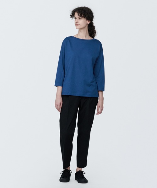 無印良品(ムジルシリョウヒン)の「婦人 天竺編みボートネック七分袖Tシャツ(Tシャツ/カットソー・レディース・ブルー/ブラック/スモーキーグリーン系/ホワイト/ライトグレー/イエロー/ライトパープル・XS/S/M/L/XL)」の10枚目の写真