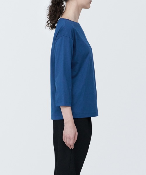 無印良品(ムジルシリョウヒン)の「婦人 天竺編みボートネック七分袖Tシャツ(Tシャツ/カットソー・レディース・ブルー/ブラック/スモーキーグリーン系/ホワイト/ライトグレー/イエロー/ライトパープル・XS/S/M/L/XL)」の12枚目の写真