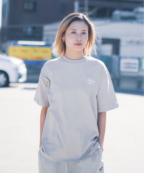 Reebok（リーボック）の「【Reebok/リーボック】レギュラーTシャツ/半袖ワンポイントロゴTシャツ（Tシャツ/カットソー・メンズ・グリーン系その他/グリーン/グレー系その他2/ホワイト/ダークブルー・MEDIUM/X-LARGE/LARGE/SMALL）」の3枚目の写真