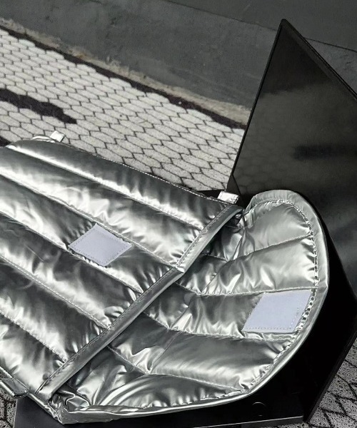 ap retro(アプレトロ)の「トートバッグ/PC対応/キルティングバッグ(トートバッグ・レディース・シルバー・SMALL/MEDIUM)」の3枚目の写真
