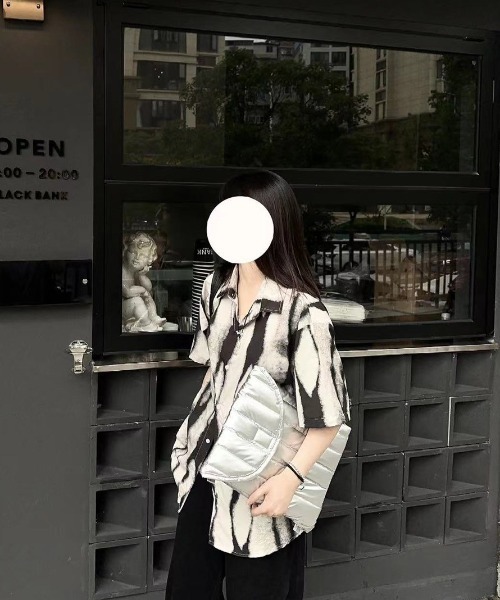 ap retro(アプレトロ)の「トートバッグ/PC対応/キルティングバッグ(トートバッグ・レディース・シルバー・SMALL/MEDIUM)」の9枚目の写真