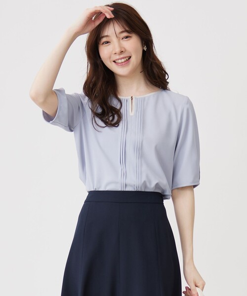 ANY SIS（エニィスィス）の「【洗える】フロントタックバイカラー ブラウス（シャツ/ブラウス・レディース・スカイブルー系/アイボリー系/ホワイト系・2）」の3枚目の写真