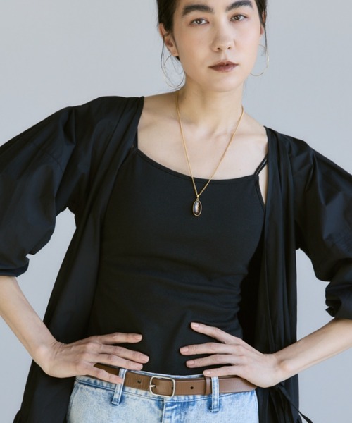 Libra Cue(リブラ キュー)の「ダブルストラップフライスカップ付きキャミソール(キャミソール・レディース・ブラック/グレイッシュベージュ/アイボリー/チャコールグレー/イエロー・FREE)」の3枚目の写真