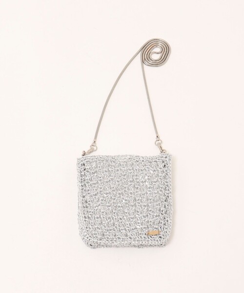 NOLLEY’S(ノーリーズ)の「メタリック編みポシェット(ショルダーバッグ・レディース・ゴールド/シルバー・FREE)」の2枚目の写真