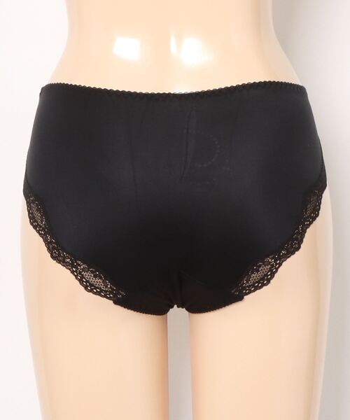 Triumph（トリンプ）の「レッドレーベル バイ トリンプ0106 レギュラーショーツ【M,Lサイズ】TR0106 Hikini（ショーツ・レディース・ブラック/ブルー/ベージュ・L/M）」の10枚目の写真