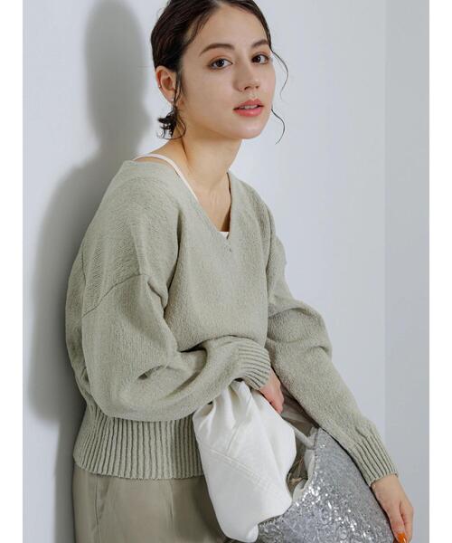 Te chichi（テチチ）の「ブークレVネックオーバーニット（ニット/セーター・レディース・カーキ/オフホワイト/チャコールグレー・F）」の8枚目の写真