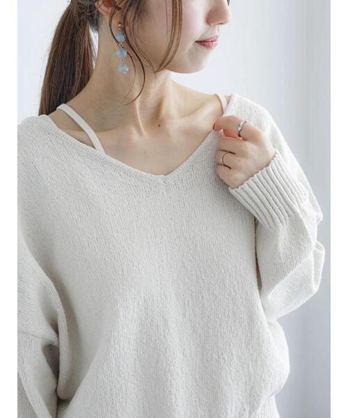 Te chichi（テチチ）の「ブークレVネックオーバーニット（ニット/セーター・レディース・カーキ/オフホワイト/チャコールグレー・F）」の14枚目の写真