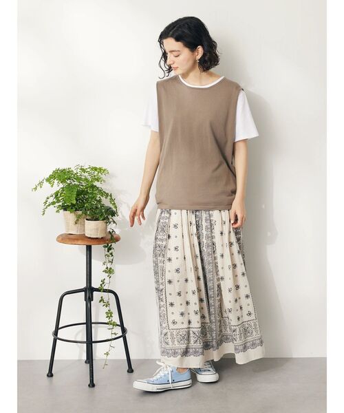 CRAFT STANDARD BOUTIQUE(クラフトスタンダードブティック)の「2点セット カットプルオーバー+ニットベスト(ニット/セーター・レディース・モカ/アイボリー/ブラック/サックスブルー・FREE)」の12枚目の写真