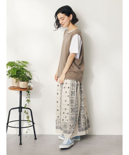 CRAFT STANDARD BOUTIQUE(クラフトスタンダードブティック)の「2点セット カットプルオーバー+ニットベスト(ニット/セーター・レディース・モカ/アイボリー/ブラック/サックスブルー・FREE)」の13枚目の写真