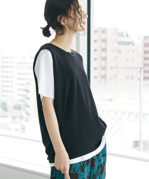 CRAFT STANDARD BOUTIQUE(クラフトスタンダードブティック)の「2点セット カットプルオーバー+ニットベスト(ニット/セーター・レディース・モカ/アイボリー/ブラック/サックスブルー・FREE)」の2枚目の写真