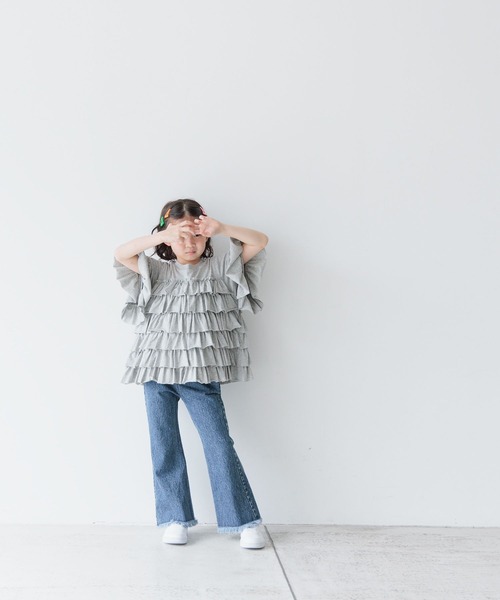 LOWRYS FARM(ローリーズファーム)の「デニムフレアフリンジパンツ 115558(デニムパンツ・キッズ・ブルー/ケミカルウォッシュ・110cm/120cm/130cm/140cm/150cm)」の18枚目の写真