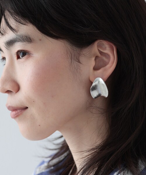 GALLEST（ギャレスト）の「◆サティーナピアス（ピアス（両耳用）・レディース・シルバー/ゴールド・00）」の3枚目の写真