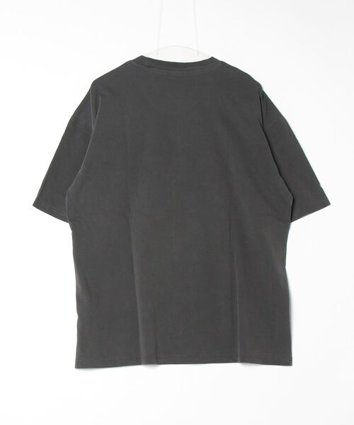 Disney(ディズニー)の「【Disney/ディズニー】ピグメント加工 アートワークデザイン ルーズ 半袖クルーネックTシャツ(Tシャツ/カットソー・メンズ・ブラック系その他2/ブラック系その他・L/M/LL)」の13枚目の写真