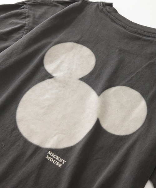 Disney(ディズニー)の「【Disney/ディズニー】ピグメント加工 アートワークデザイン ルーズ 半袖クルーネックTシャツ(Tシャツ/カットソー・メンズ・ブラック系その他2/ブラック系その他・L/M/LL)」の17枚目の写真