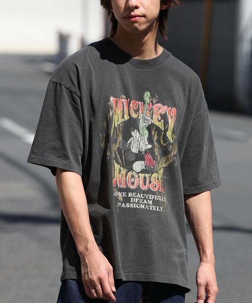 Disney(ディズニー)の「【Disney/ディズニー】ピグメント加工 アートワークデザイン ルーズ 半袖クルーネックTシャツ(Tシャツ/カットソー・メンズ・ブラック系その他2/ブラック系その他・L/M/LL)」の7枚目の写真