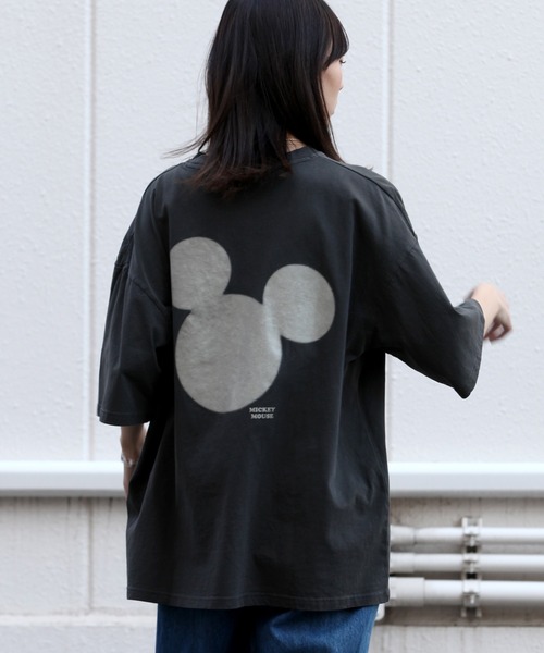 Disney(ディズニー)の「【Disney/ディズニー】ピグメント加工 アートワークデザイン ルーズ 半袖クルーネックTシャツ(Tシャツ/カットソー・メンズ・ブラック系その他2/ブラック系その他・L/M/LL)」の22枚目の写真