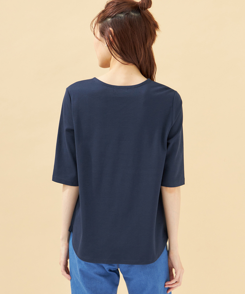 DECOY SINCE 1981（デコイシンスイチキュウハチイチ）の「【接触冷感・UVカット】オーガニックコットンTシャツ（Tシャツ/カットソー・レディース・ネイビー/グレー/サックスブルー・M/L/LL）」の5枚目の写真