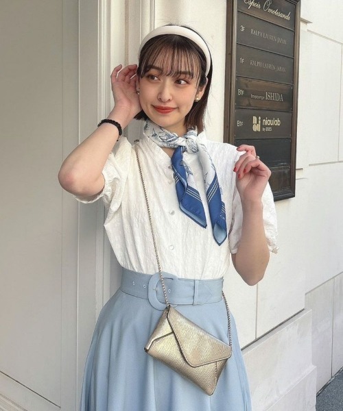 F i.n.t(フィント)の「トワル風マリン柄スカーフ/fint(ストール/ショール・レディース・ブルー/グリーン・FREE)」の2枚目の写真