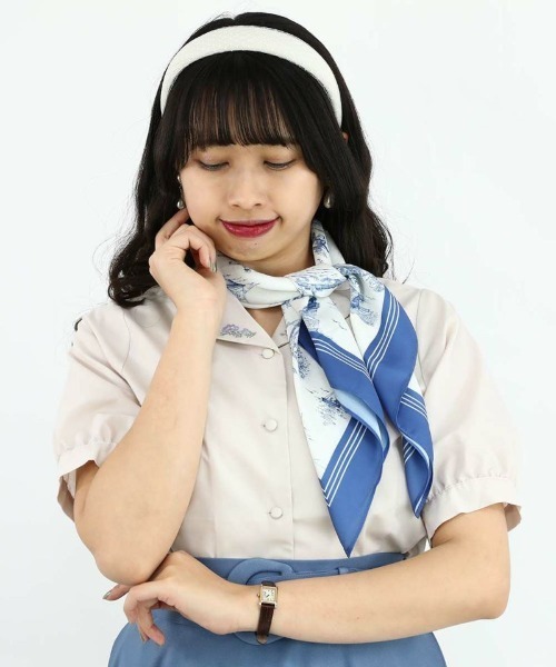 F i.n.t(フィント)の「トワル風マリン柄スカーフ/fint(ストール/ショール・レディース・ブルー/グリーン・FREE)」の11枚目の写真