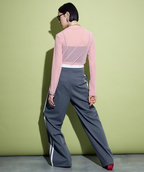 uyu.(ウユ)の「シアーメッシュ メローカットソー(Tシャツ/カットソー・レディース・ブラック/グリーン/ブルー/ピンク/ホワイト・FREE)」の11枚目の写真