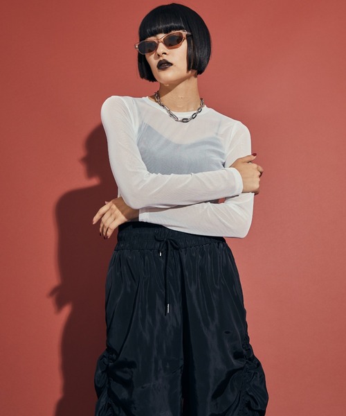 uyu.(ウユ)の「シアーメッシュ メローカットソー(Tシャツ/カットソー・レディース・ブラック/グリーン/ブルー/ピンク/ホワイト・FREE)」の16枚目の写真