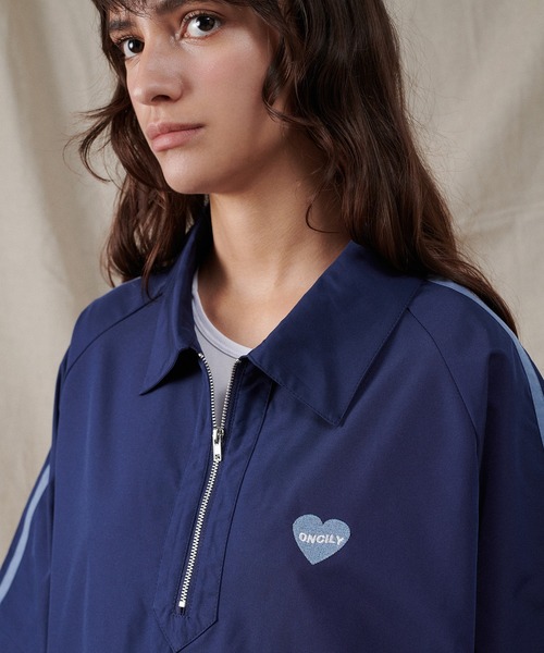 ONCILY(オンシェリー)の「HALF ZIP TRACK SHIRT / ハーフジップトラックシャツ(シャツ/ブラウス・メンズ・ネイビー/アイボリー・MEDIUM/LARGE)」の11枚目の写真