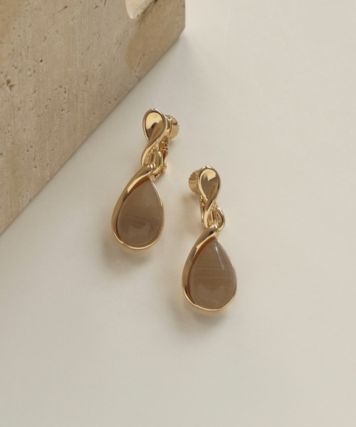 GOLDY（ゴールディ）の「ツイスト フレーム × マーブル ドロップ