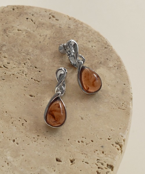 GOLDY（ゴールディ）の「ツイスト フレーム × マーブル ドロップ