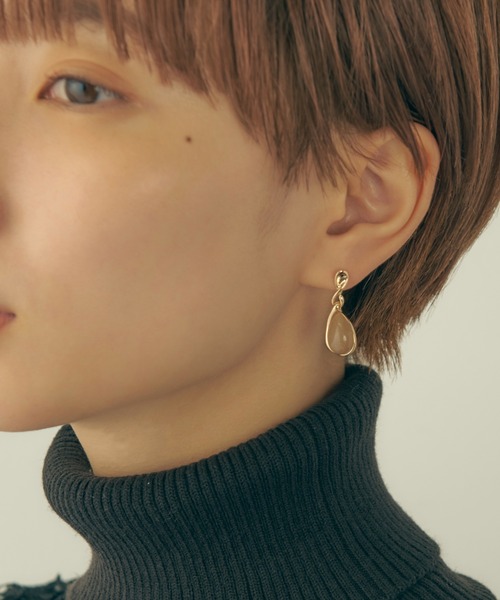 GOLDY（ゴールディ）の「ツイスト フレーム × マーブル ドロップ