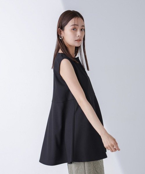 NANO universe(ナノユニバース)の「スリットファスナーノースリーブペプラムトップス(Tシャツ/カットソー・レディース・グレー系その他4/カーキブラウン/ブラック・FREE)」の10枚目の写真