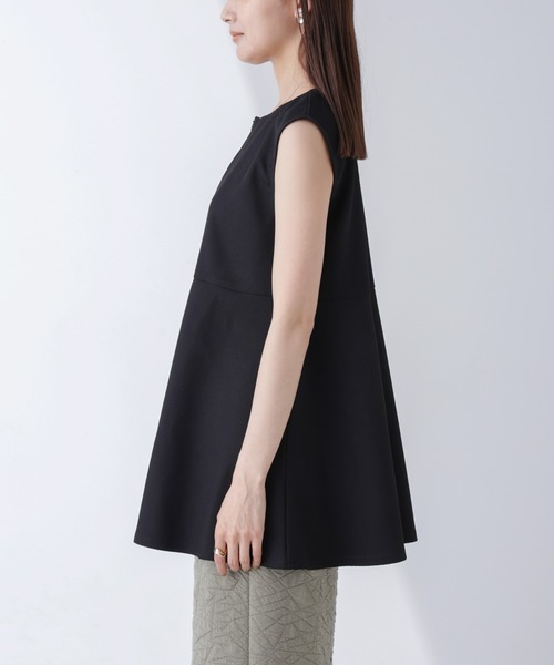 【極美品】ナノユニバース　ペプラムトップス　半袖　ブラック セール 40%OFF】スクエアネックペプラムトップス 半袖(503799508