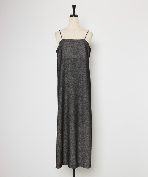 MINERTE(ミネルテ)の「【MINERTE】nuance touch one piece / バックスリットキャミワンピース / セットアップ可能(ワンピース・レディース・ベージュ/アイボリー/ブラック・FREE)」の5枚目の写真
