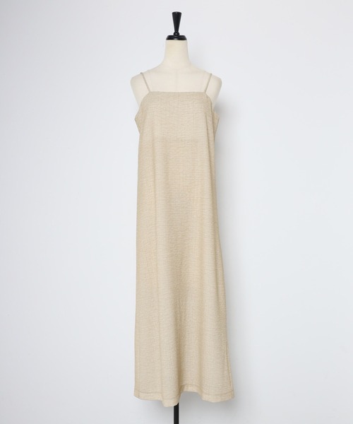 MINERTE(ミネルテ)の「【MINERTE】nuance touch one piece / バックスリットキャミワンピース / セットアップ可能(ワンピース・レディース・ベージュ/アイボリー/ブラック・FREE)」の4枚目の写真