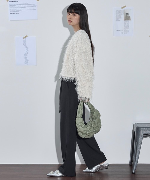 THE YOn（ザヨン）の「シャーリングギャザーワンハンドルバッグ（ハンドバッグ・レディース・アイボリー/ブラック/セージグリーン/シルバー・FREE）」の13枚目の写真