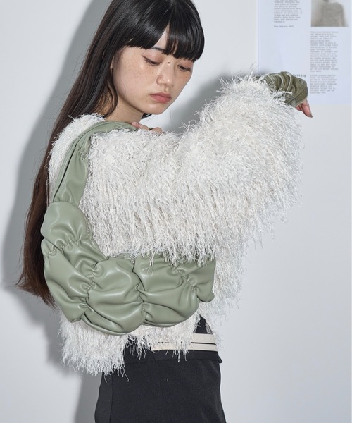 THE YOn（ザヨン）の「シャーリングギャザーワンハンドルバッグ（ハンドバッグ・レディース・アイボリー/ブラック/セージグリーン/シルバー・FREE）」の10枚目の写真