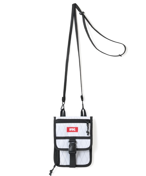 FTC（エフティーシー）の「NECK POUCH（ボディバッグ/ウエストポーチ・メンズ・ホワイト/ブラック/カモフラージュ/オレンジ・ONE SIZE）」の2枚目の写真