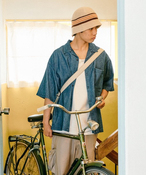 niko and...（ニコアンド）の「フェイクレザーラウンドラージショルダーバッグ（ショルダーバッグ・メンズ・ブラック/ライトグレー・FREE）」の4枚目の写真