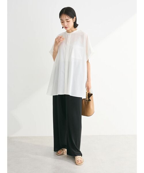 Green Parks(グリーンパークス)の「綿麻混ポンチョ風シャツ(シャツ/ブラウス・レディース・ブラック/グレイッシュベージュ/ブルーグリーン/オフホワイト・FREE)」の13枚目の写真