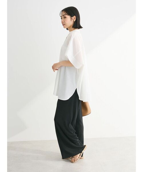 Green Parks(グリーンパークス)の「綿麻混ポンチョ風シャツ(シャツ/ブラウス・レディース・ブラック/グレイッシュベージュ/ブルーグリーン/オフホワイト・FREE)」の14枚目の写真