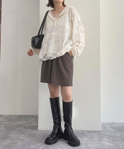 fredy emue（フレディエミュ）の「レースアノラックパーカー（シャツ/ブラウス・レディース・アイボリー/ブラック・38）」の4枚目の写真