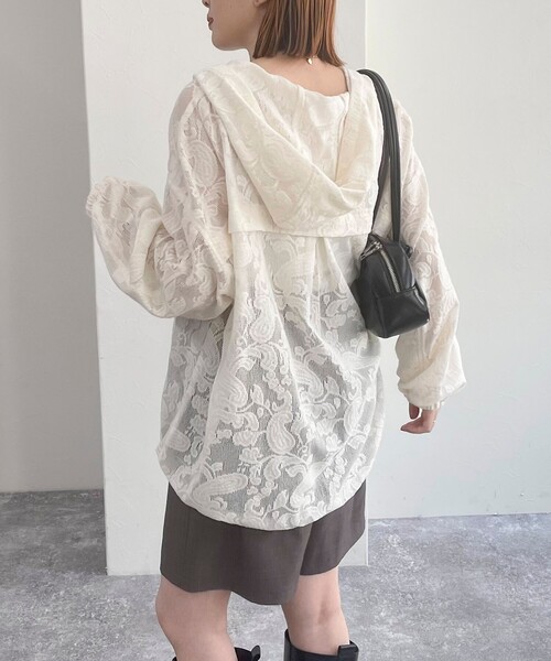fredy emue（フレディエミュ）の「レースアノラックパーカー（シャツ/ブラウス・レディース・アイボリー/ブラック・38）」の13枚目の写真